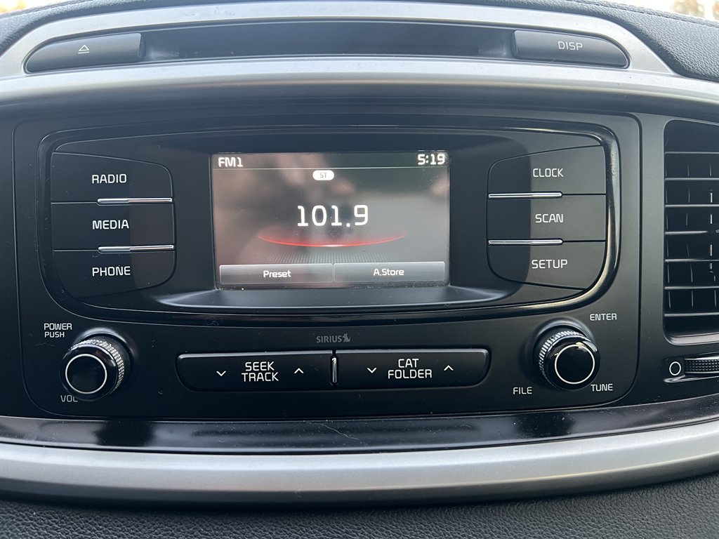 2018 Kia Sorento - $11,995