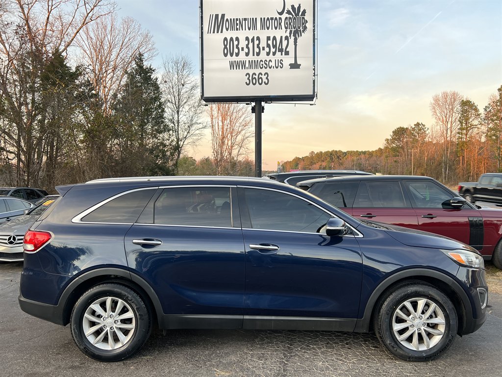 2018 Kia Sorento - $11,995