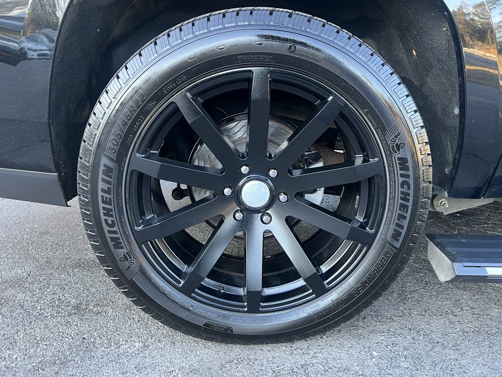 2015 Cadillac Escalade - $20,995