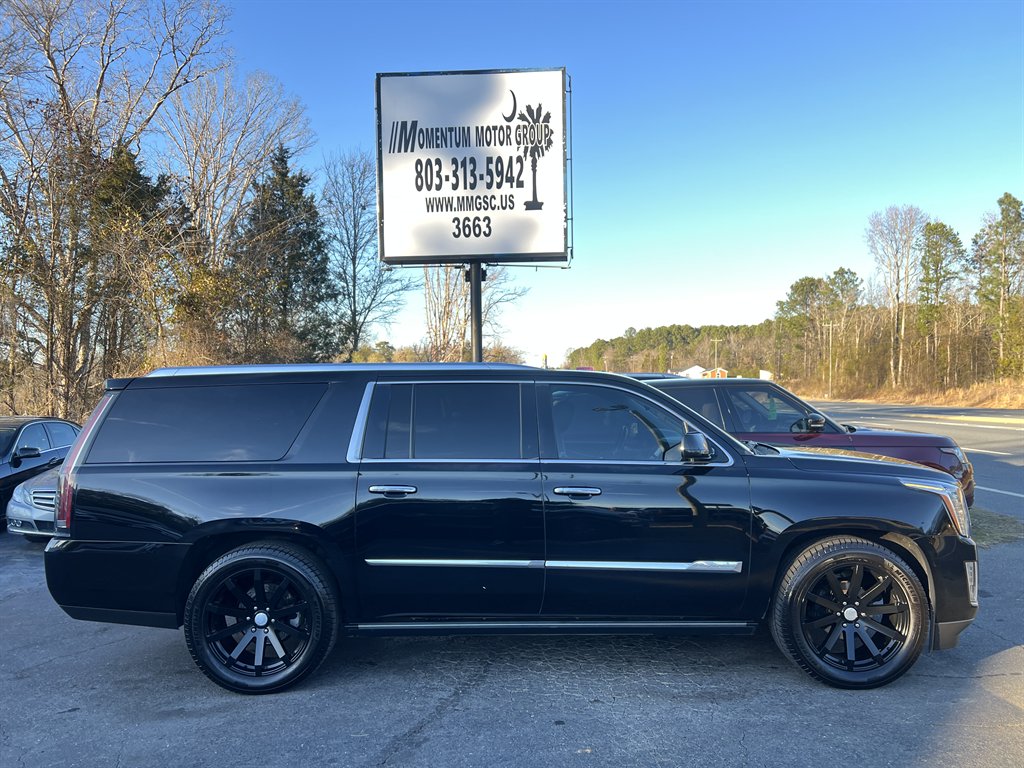 2015 Cadillac Escalade - $20,995