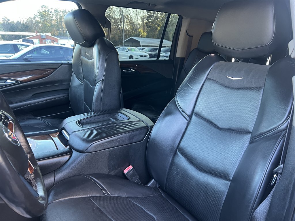 2015 Cadillac Escalade - $20,995
