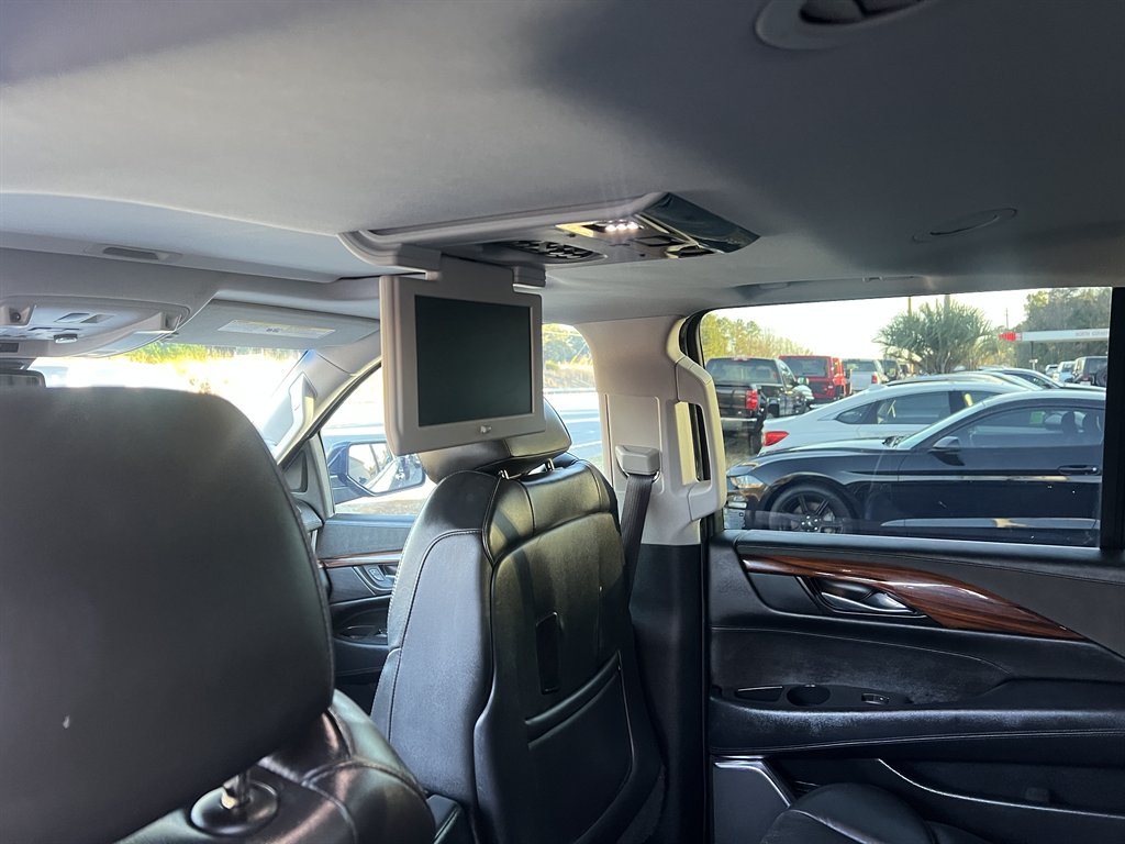 2015 Cadillac Escalade - $20,995