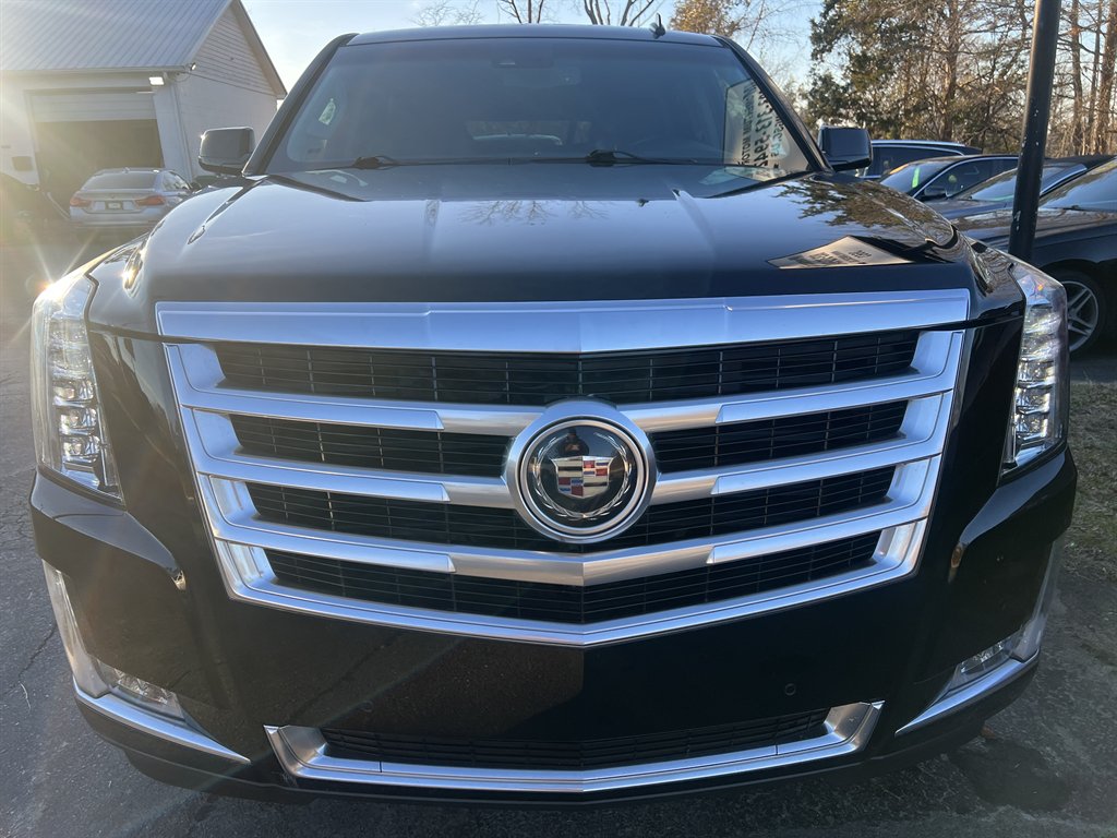 2015 Cadillac Escalade - $20,995