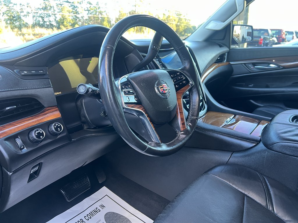 2015 Cadillac Escalade - $20,995