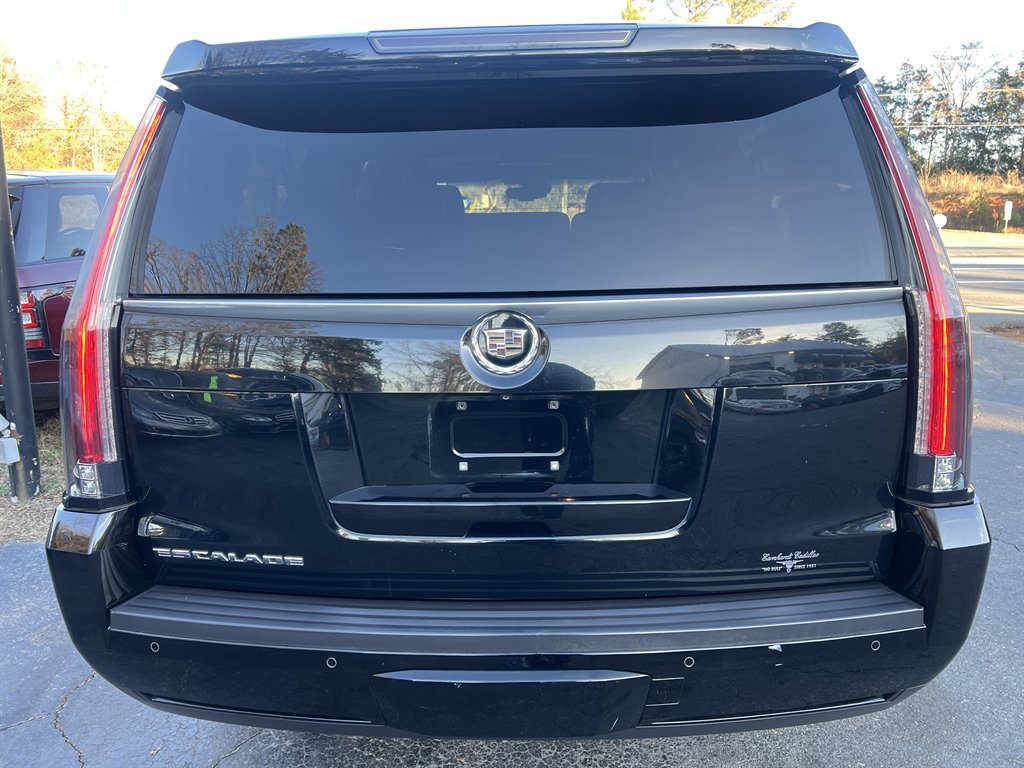 2015 Cadillac Escalade - $20,995