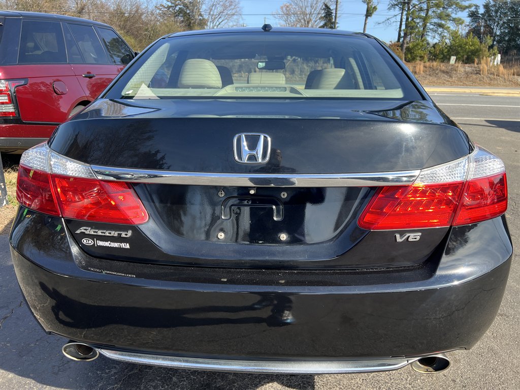 2015 Honda Accord - $14,200