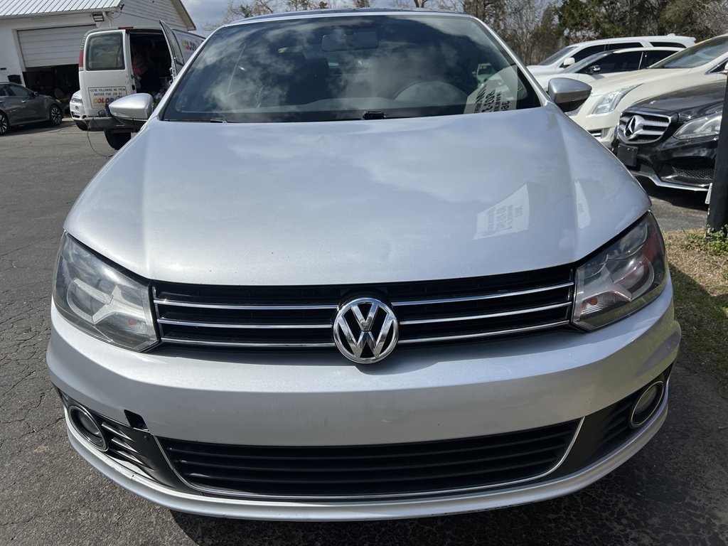 2012 Volkswagen Eos - $7,995