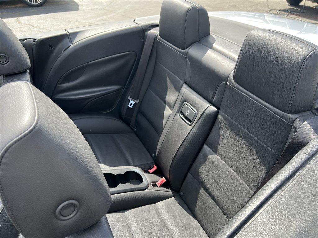 2012 Volkswagen Eos - $7,995