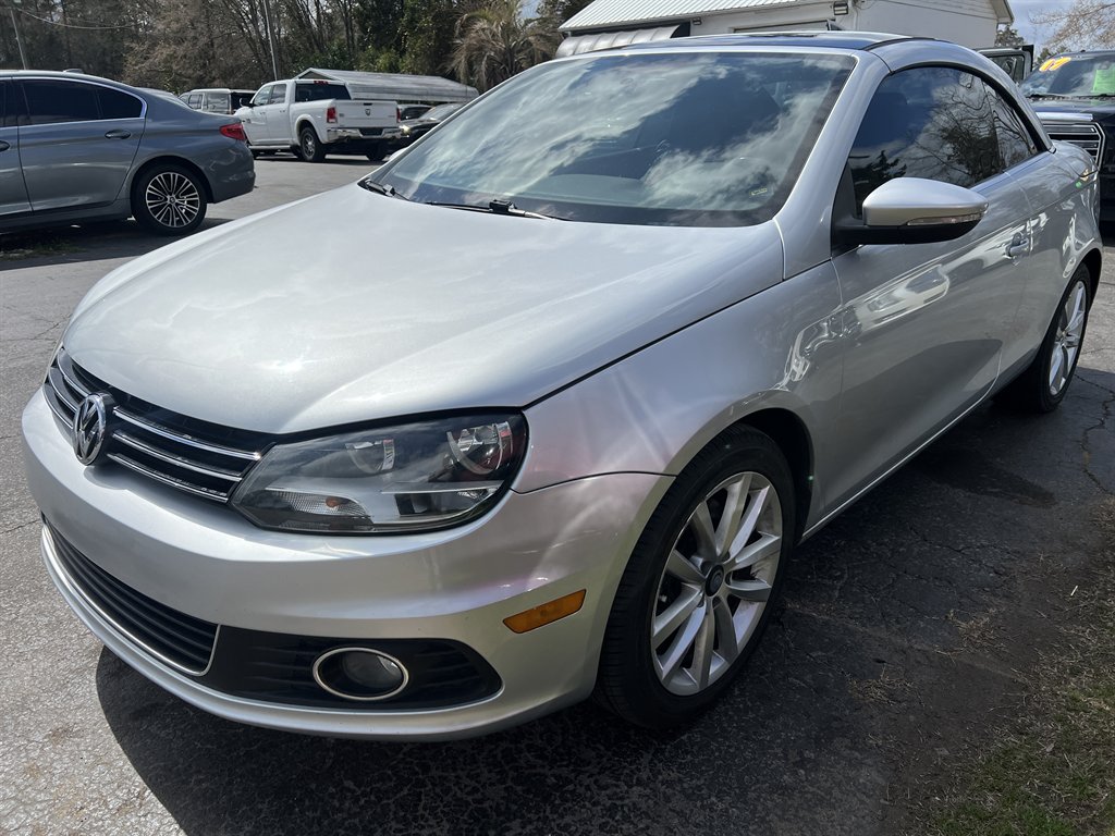 2012 Volkswagen Eos - $7,995