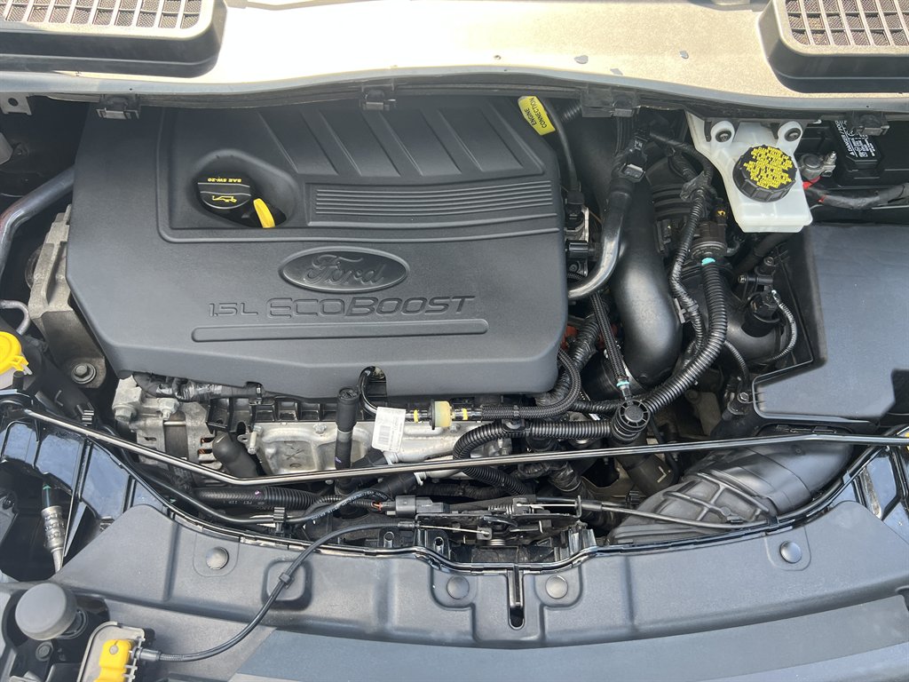 2017 Ford Escape - $10,995