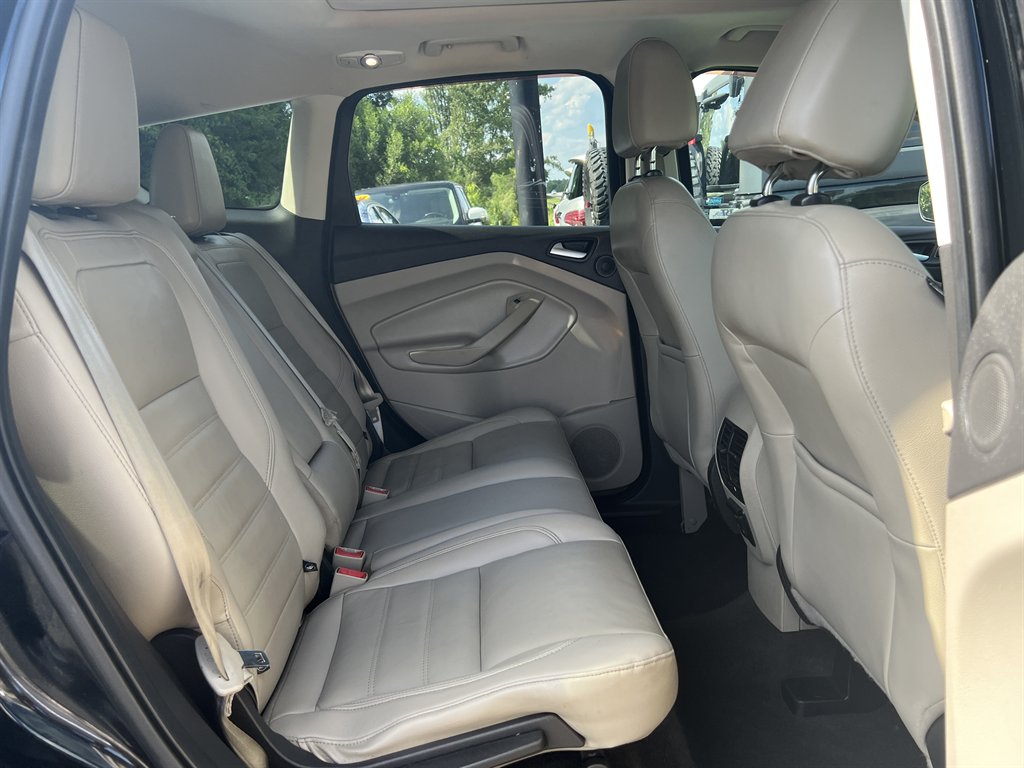 2017 Ford Escape - $10,995