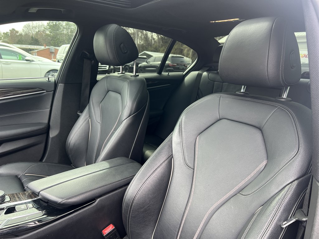 2019 BMW 5 Series - $21,995