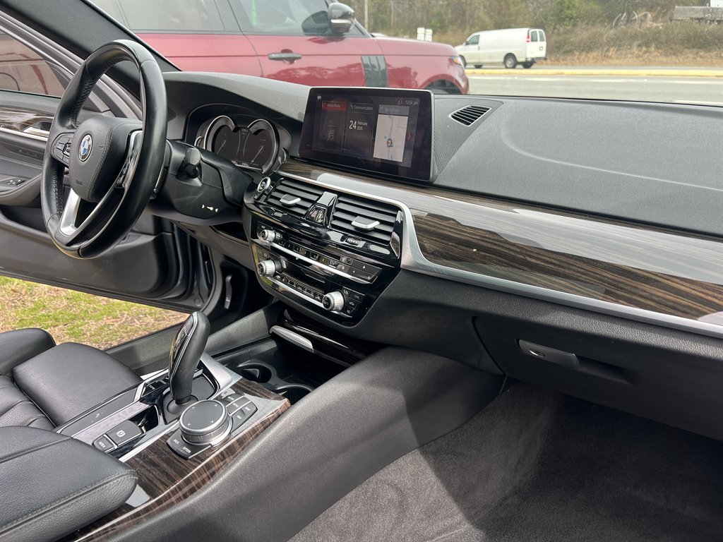 2019 BMW 5 Series - $21,995