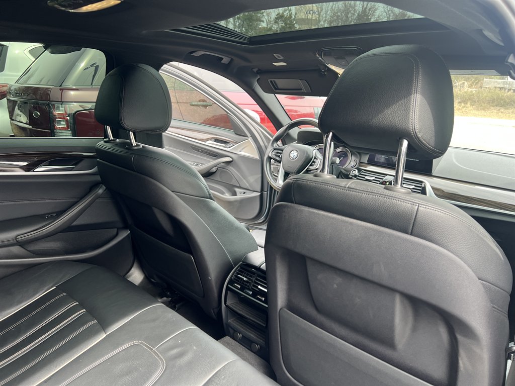 2019 BMW 5 Series - $21,995