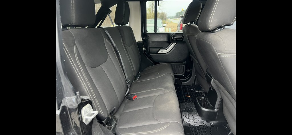 2018 Jeep Wrangler - $21,995
