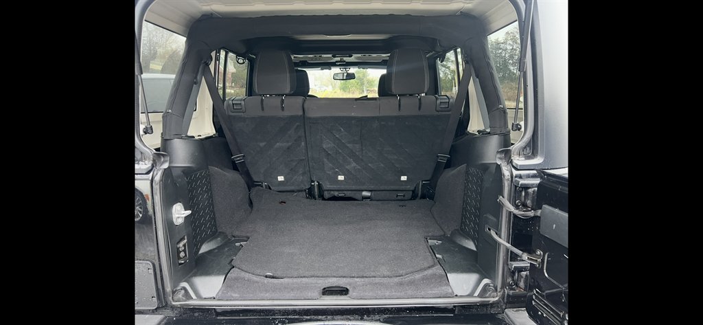 2018 Jeep Wrangler - $21,995