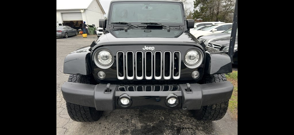 2018 Jeep Wrangler - $21,995