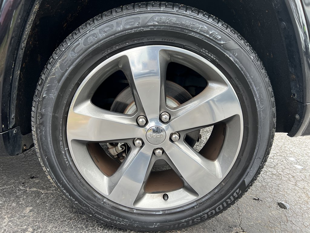 2015 Jeep Cherokee - $12,995