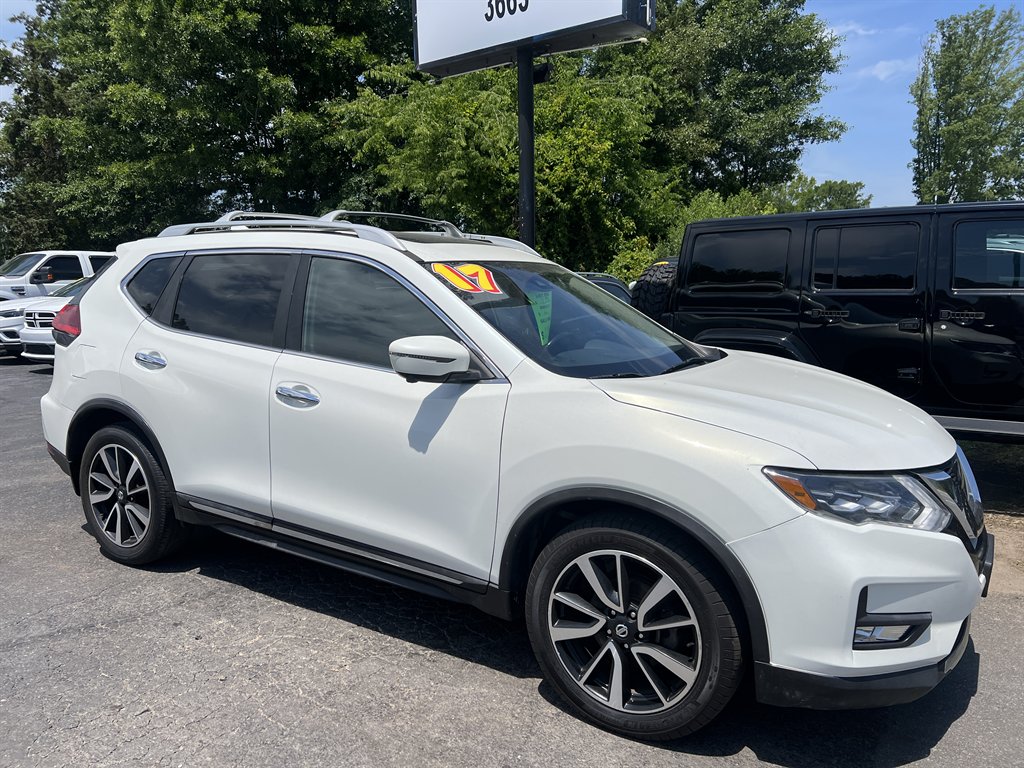 2017 Nissan Rogue - $12,995