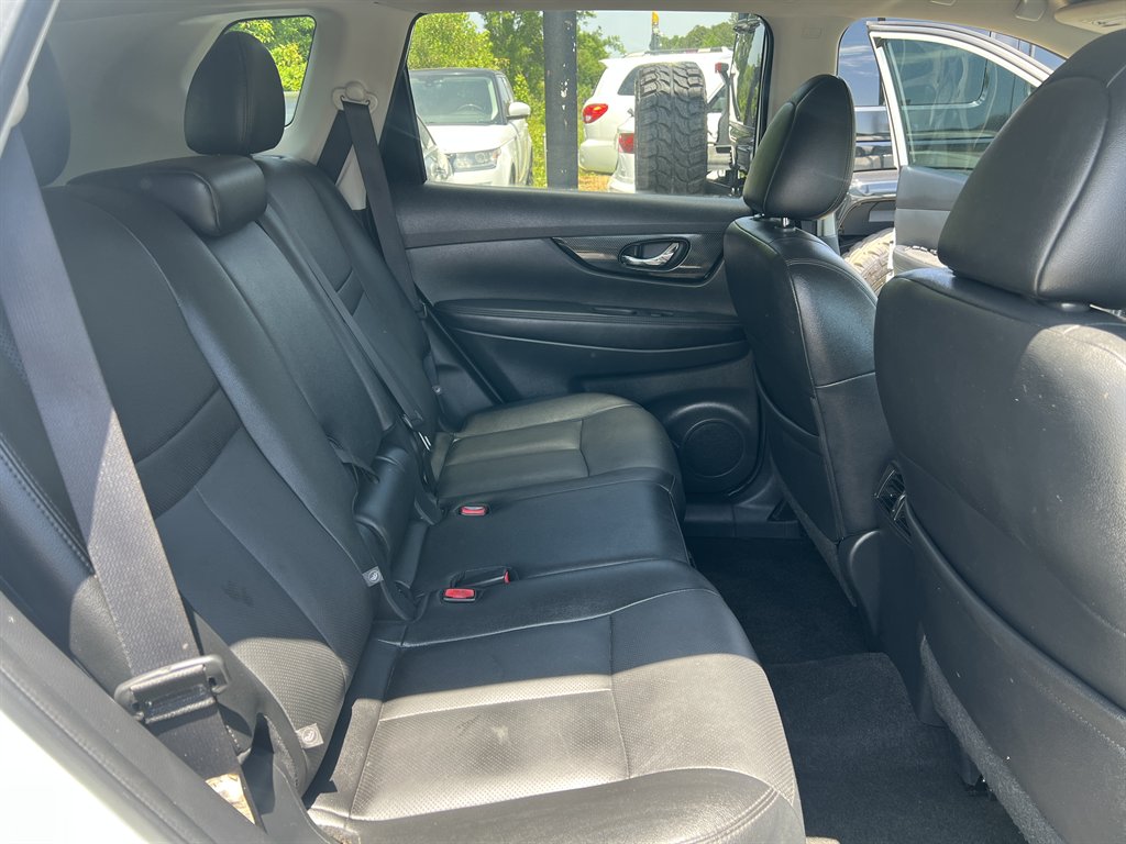 2017 Nissan Rogue - $12,995