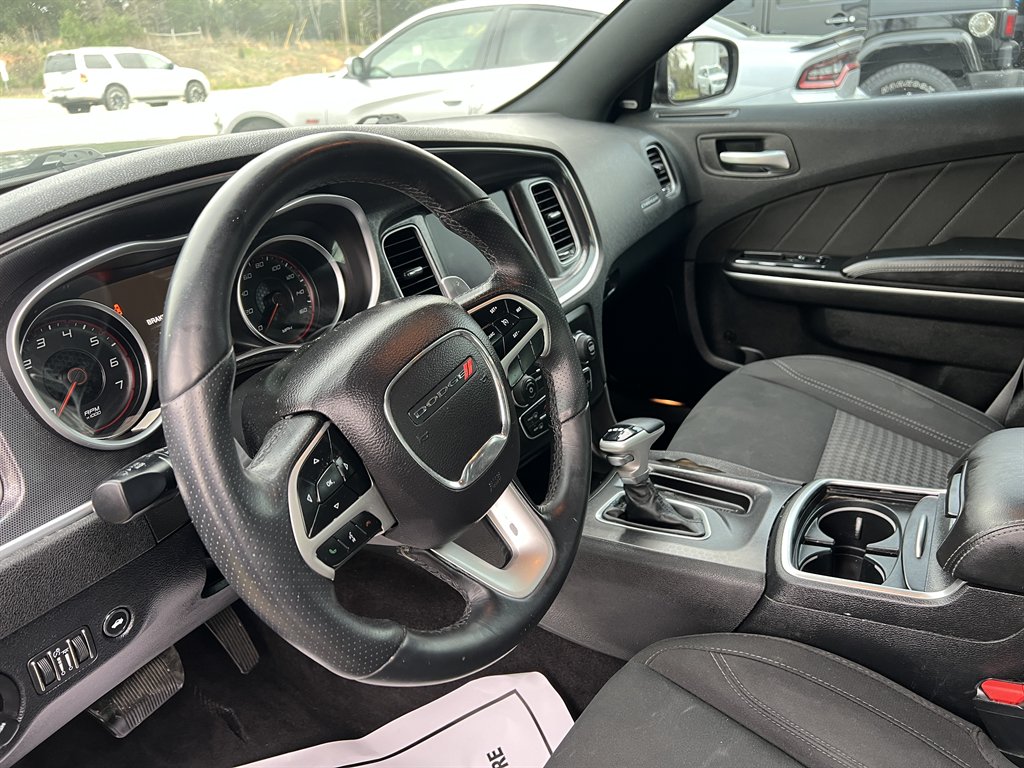 2018 Dodge Charger - $21,995