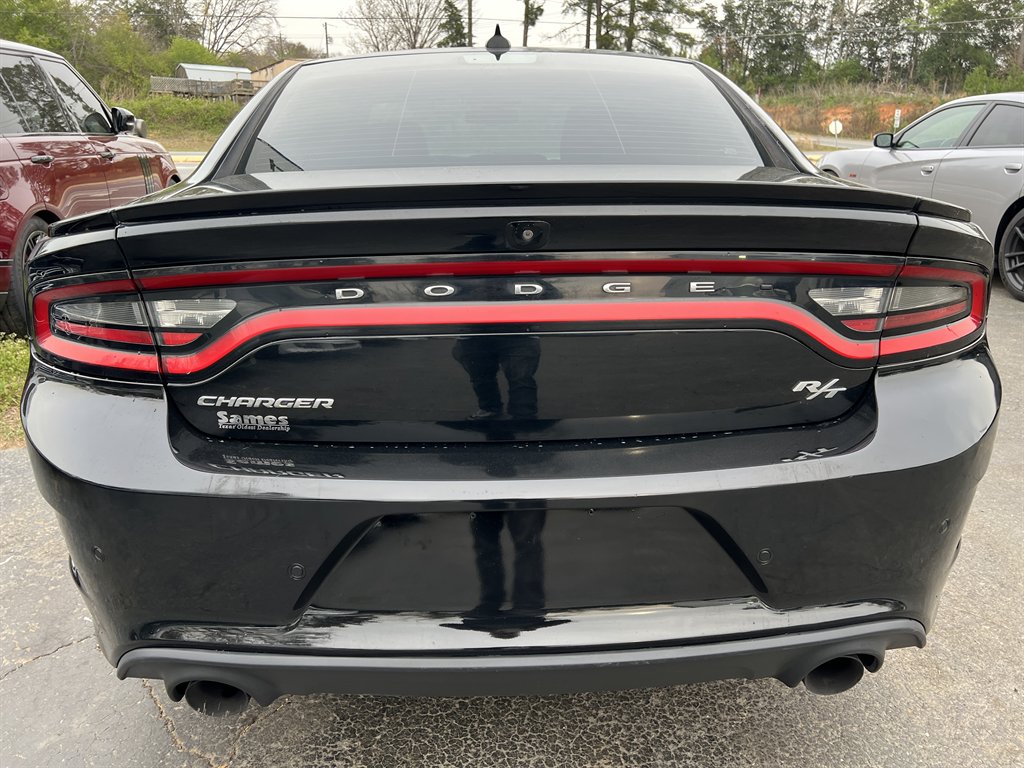 2018 Dodge Charger - $21,995