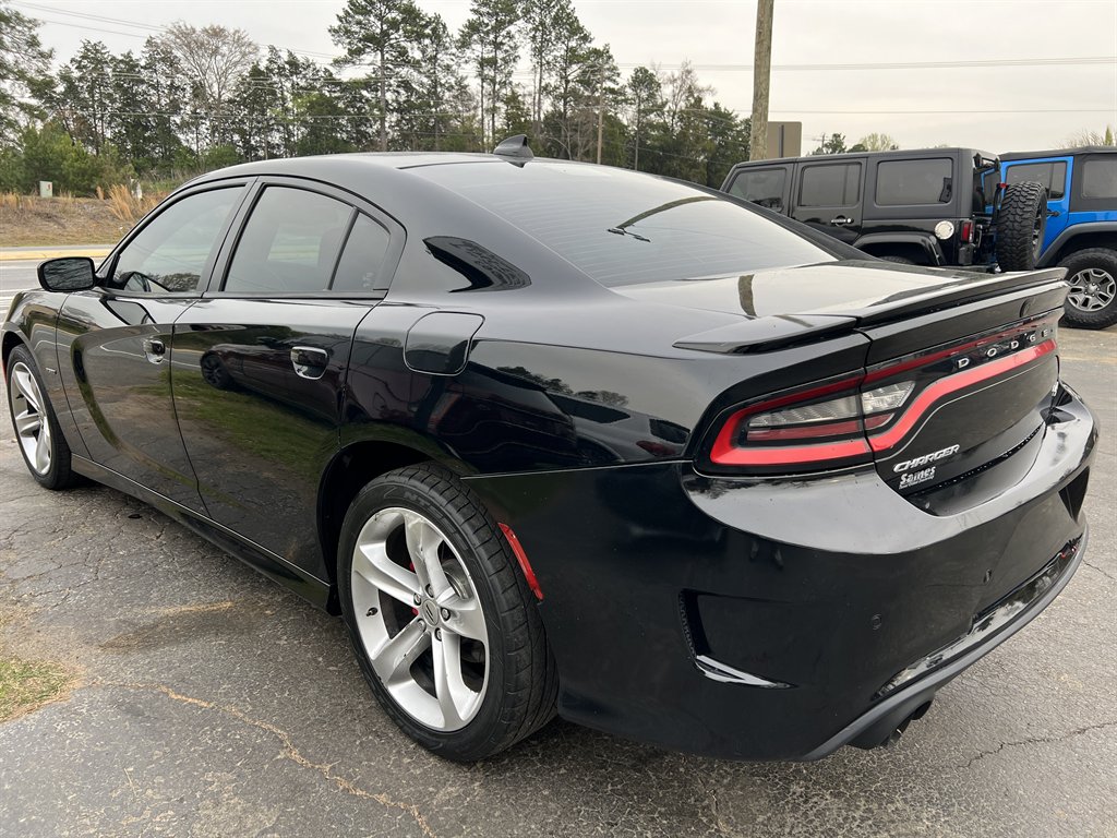 2018 Dodge Charger - $21,995