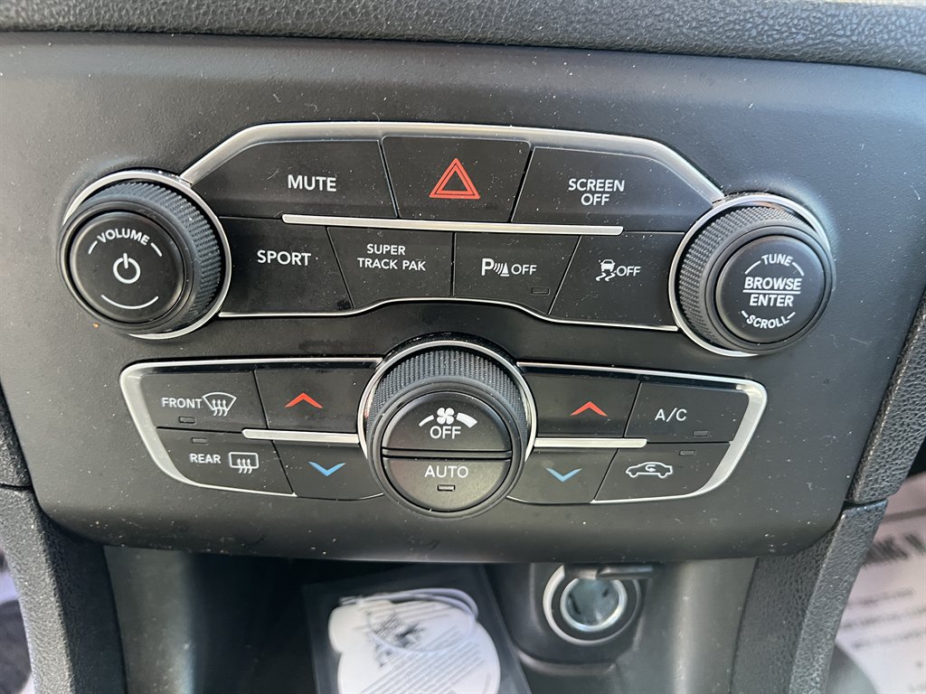 2020 Dodge Charger - $24,995