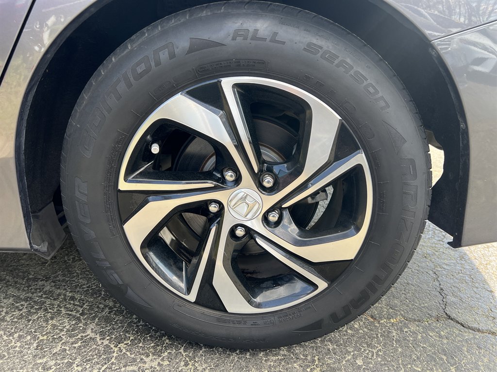 2017 Honda Accord - $14,995