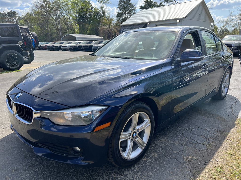 2014 BMW 320i - $10,995