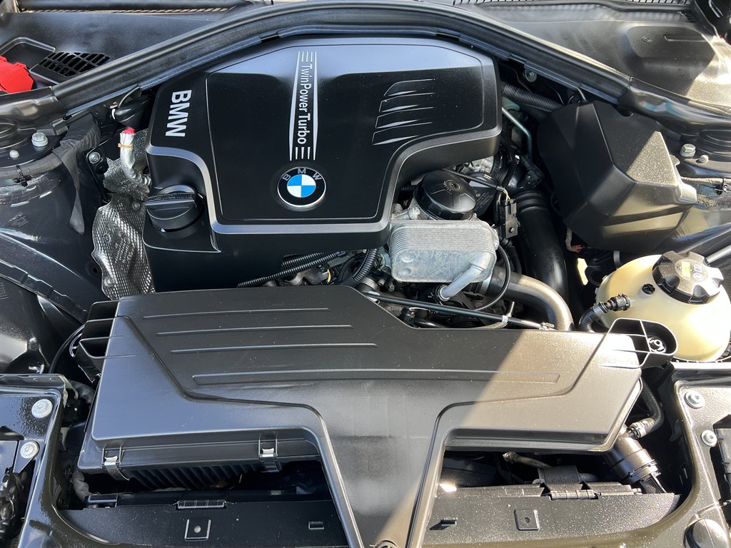 2014 BMW 320i - $10,995