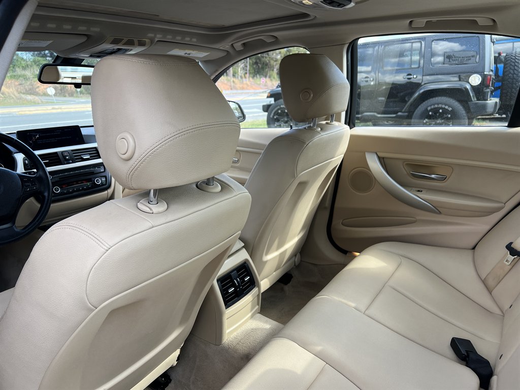 2014 BMW 320i - $10,995