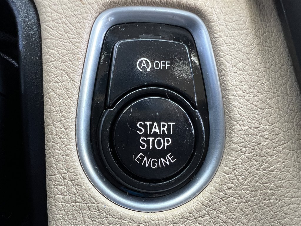 2014 BMW 320i - $10,995