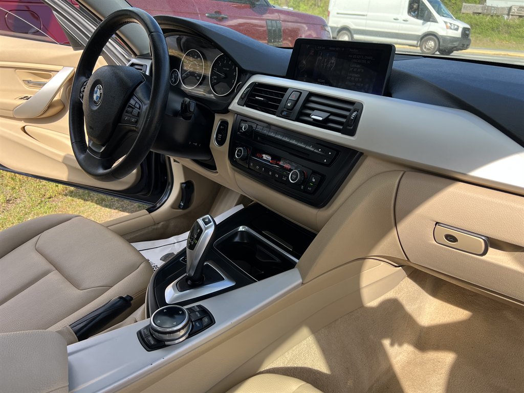 2014 BMW 320i - $10,995