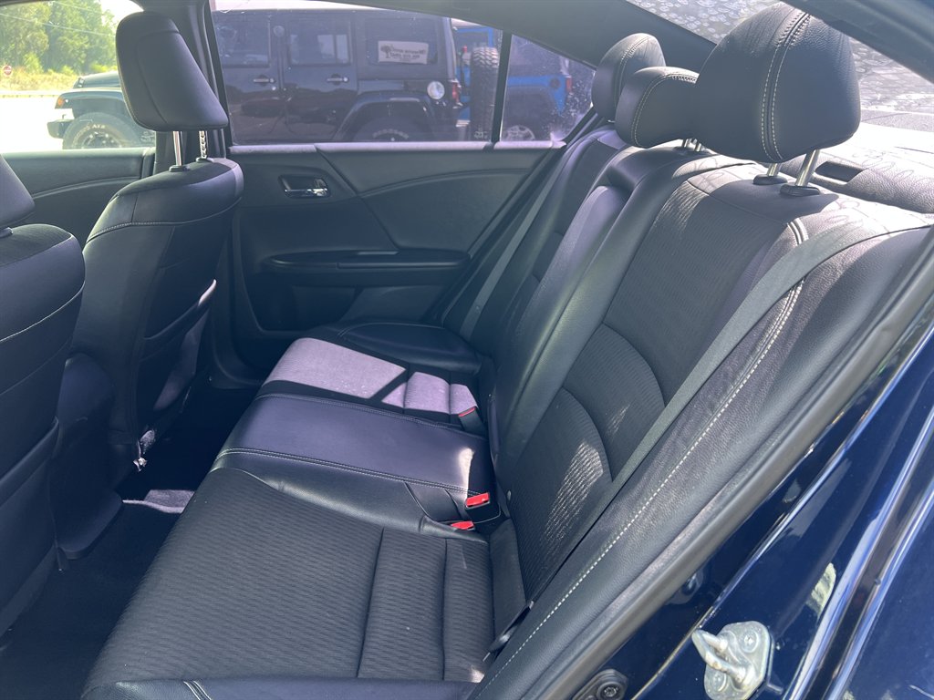 2016 Honda Accord - $17,995
