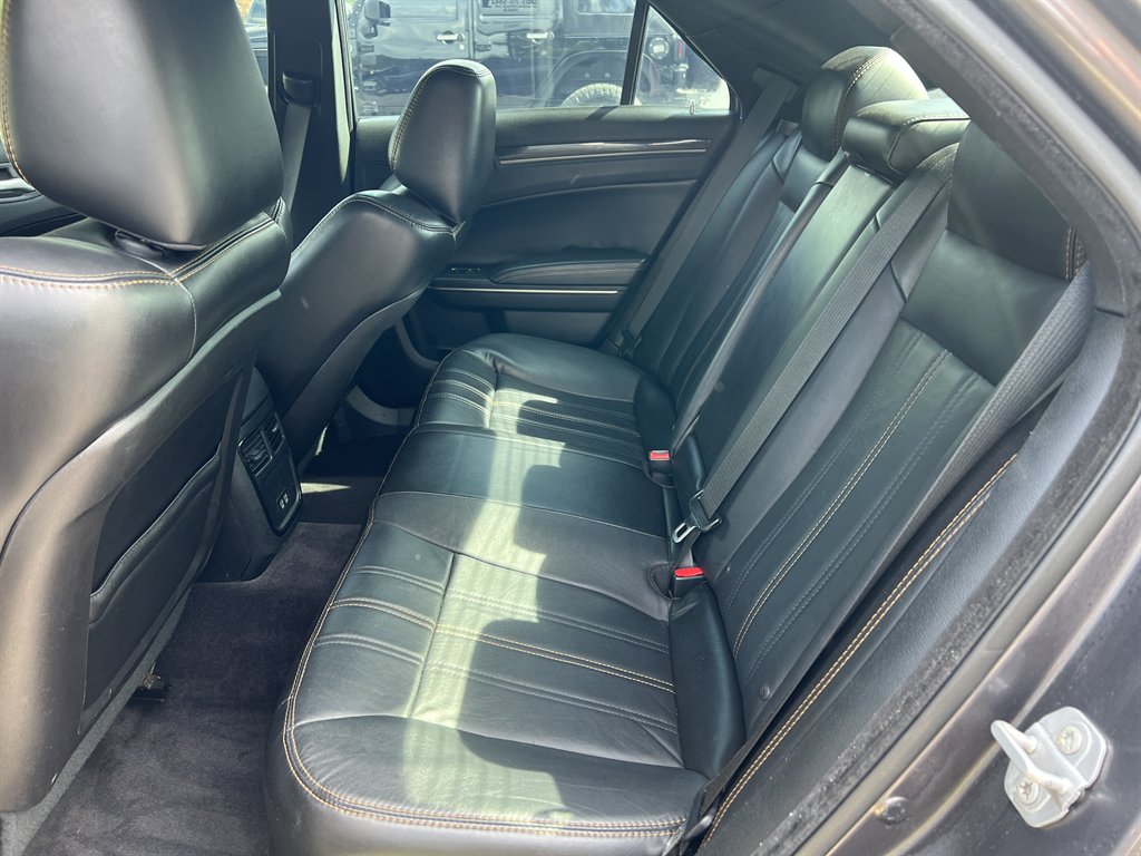 2017 Chrysler 300 - $18,995