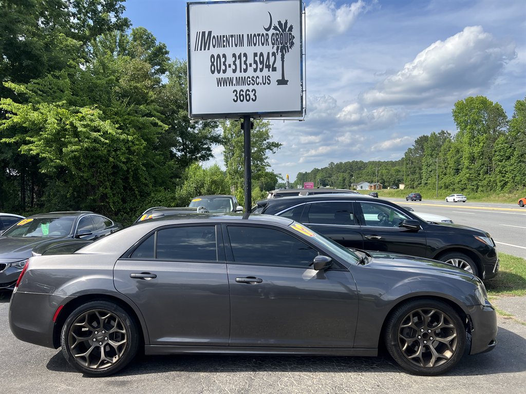 2017 Chrysler 300 - $18,995