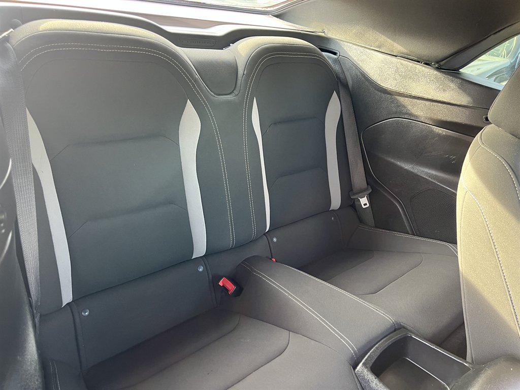 2019 Chevrolet Camaro - $18,995