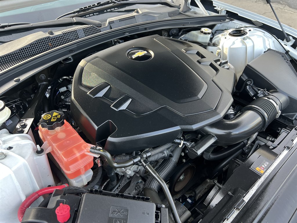 2019 Chevrolet Camaro - $18,995