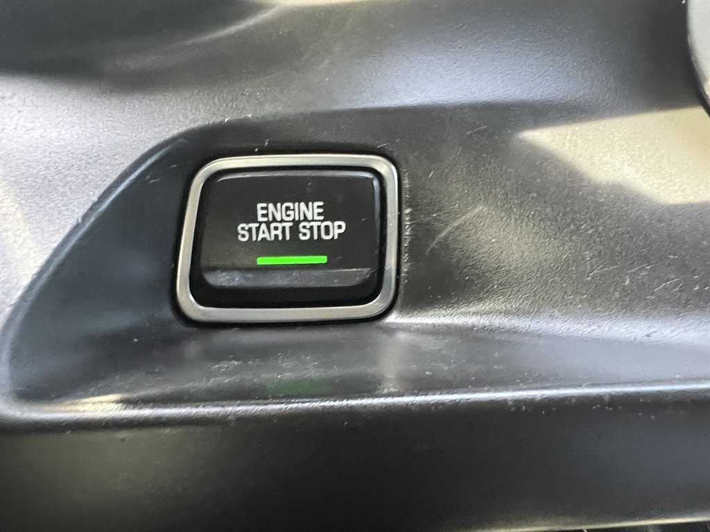 2019 Chevrolet Camaro - $18,995