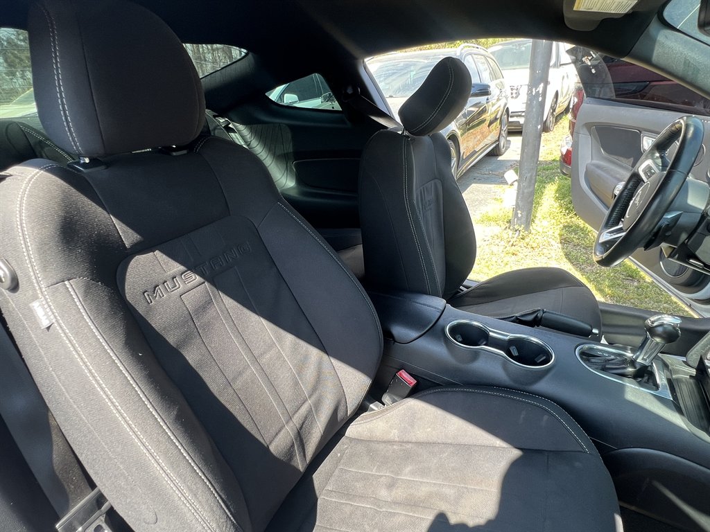 2018 Ford Mustang - $15,995