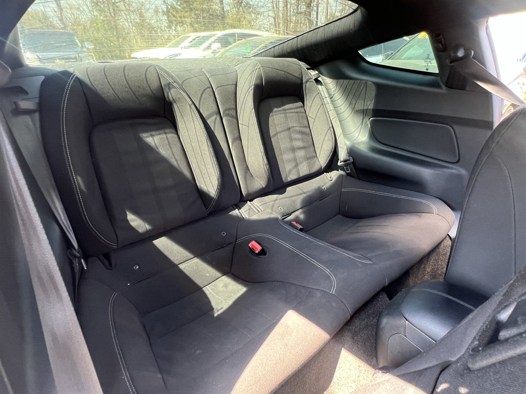2018 Ford Mustang - $15,995