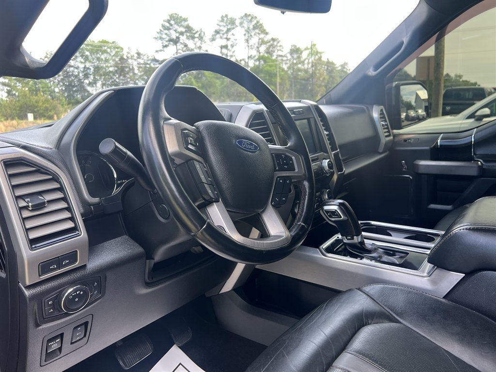 2019 Ford F150 - $27,995