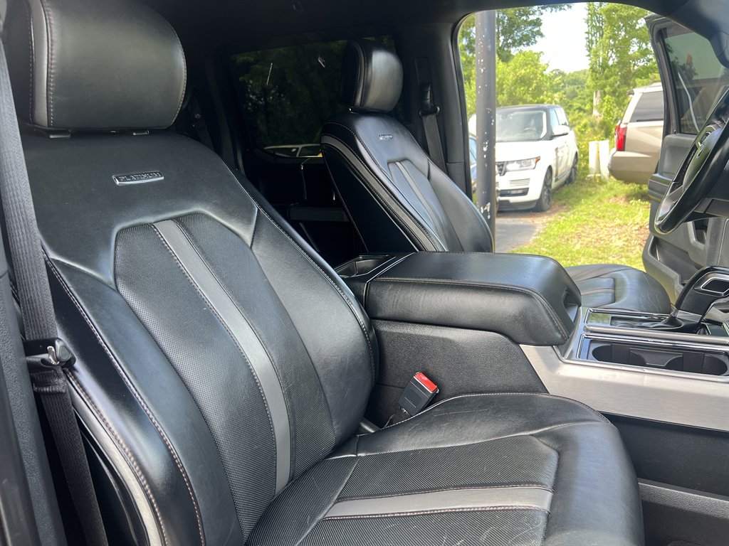 2019 Ford F150 - $27,995