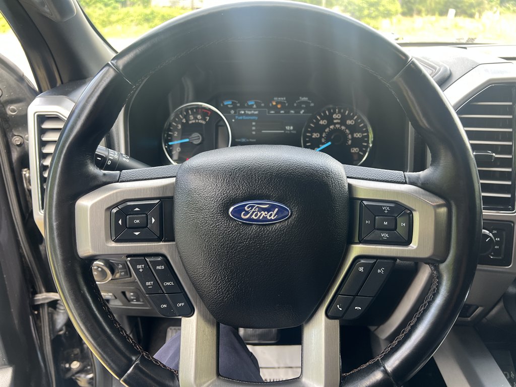 2019 Ford F150 - $27,995