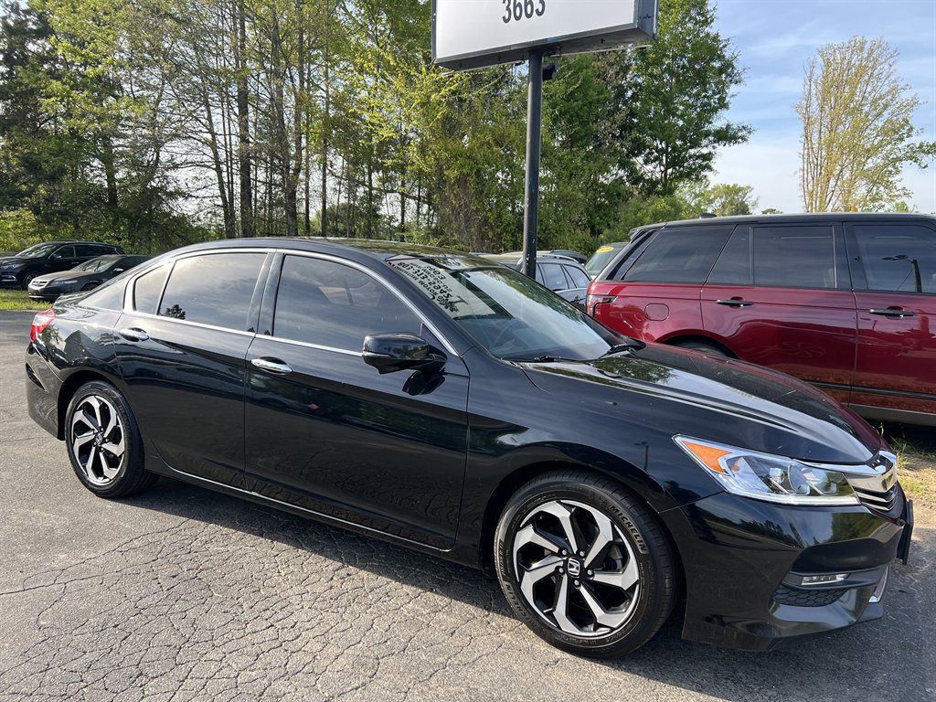 2016 Honda Accord - $15,995