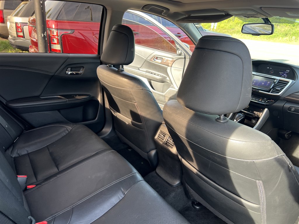 2016 Honda Accord - $15,995