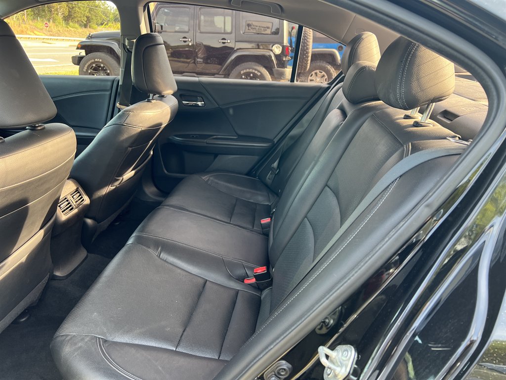 2016 Honda Accord - $15,995