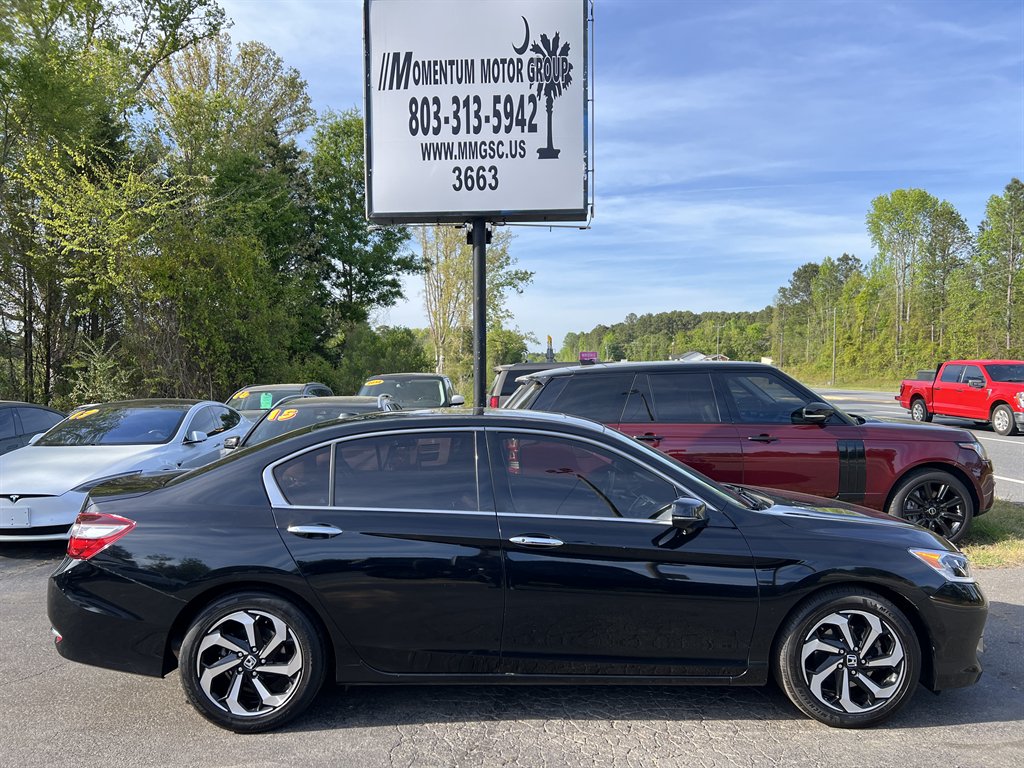 2016 Honda Accord - $15,995