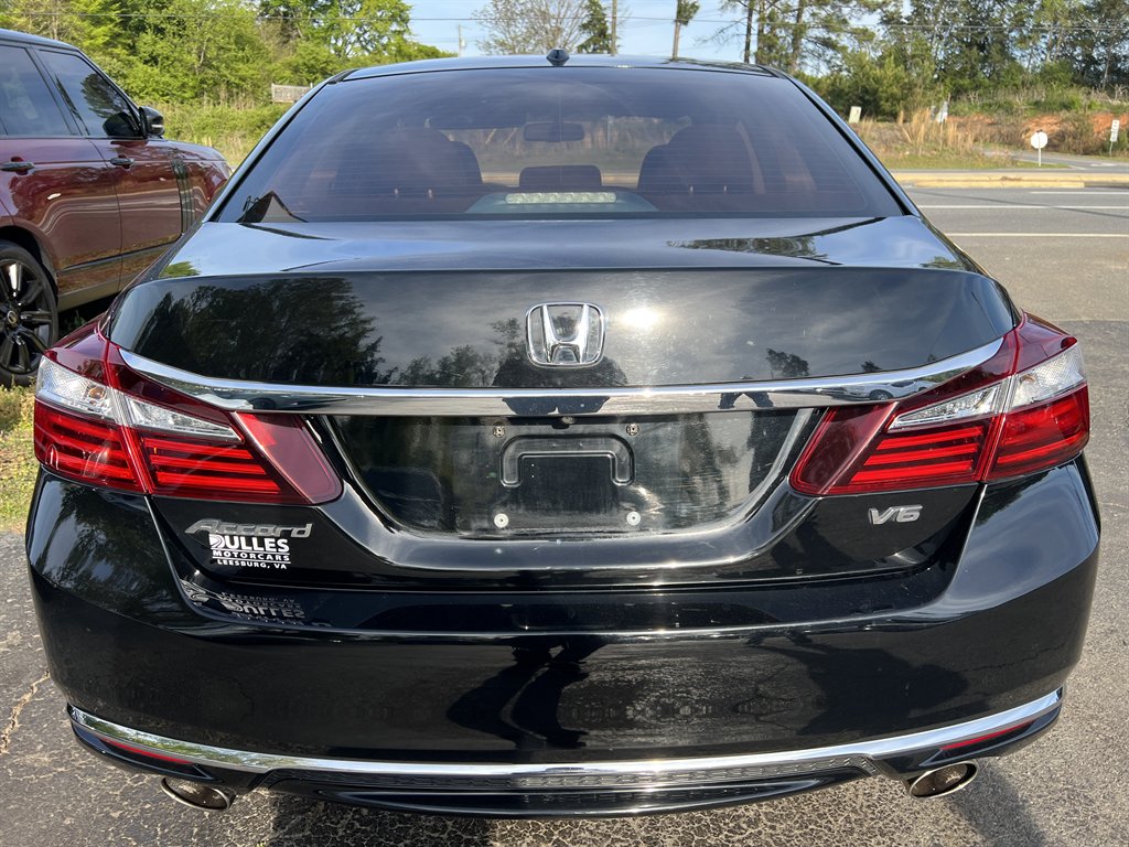 2016 Honda Accord - $15,995